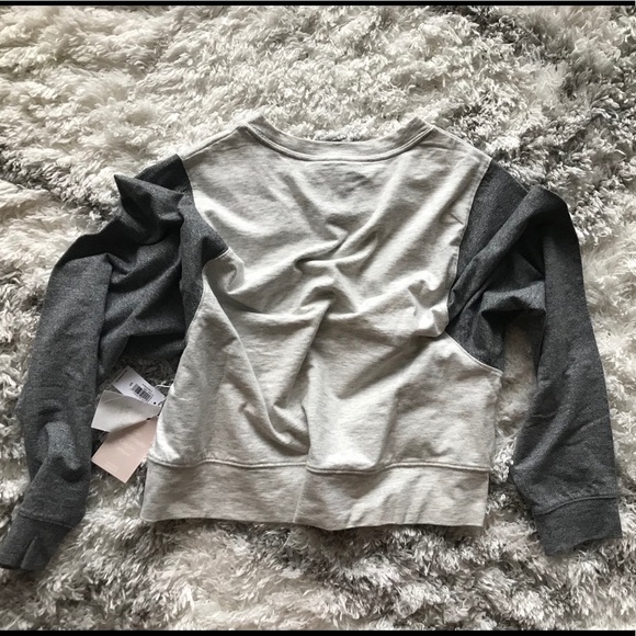 Two colour block solid crop top - Picture 4 of 6